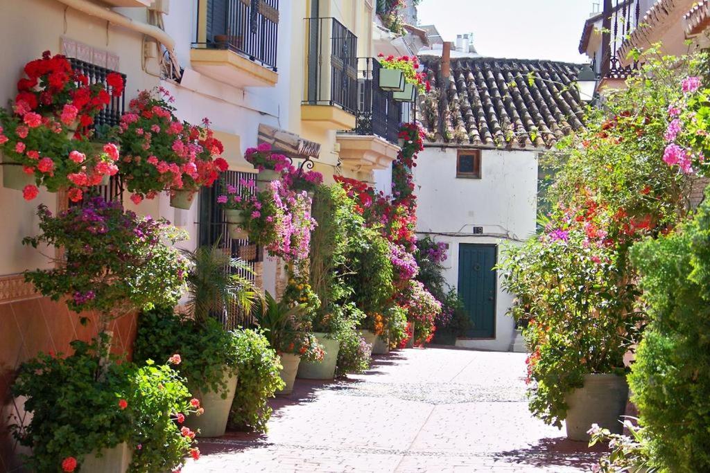 Keywise Family Luxury Infinity Beach & Golf Estepona Bagian luar foto
